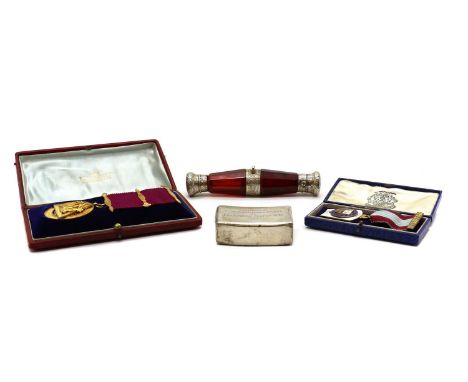 A collection of Masonic items,comprising an 18ct gold medal or jewel, weighable 22g, within a fitted P. Vaughton &amp; Sons G