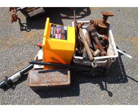 A quantity of old tools