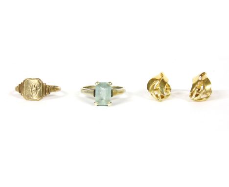 A ladies 9ct gold signet ring, with engraved initials, a pair of 9ct gold clip on earrings of leaf form, a 9ct gold single st