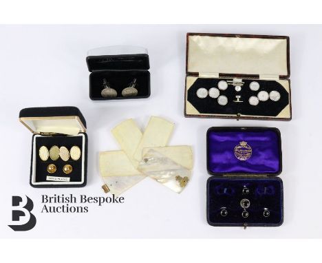 Gentleman's 18ct gold dress studs 1.84 gms in the original box together with a set of white-metal mother of pearl dress studs