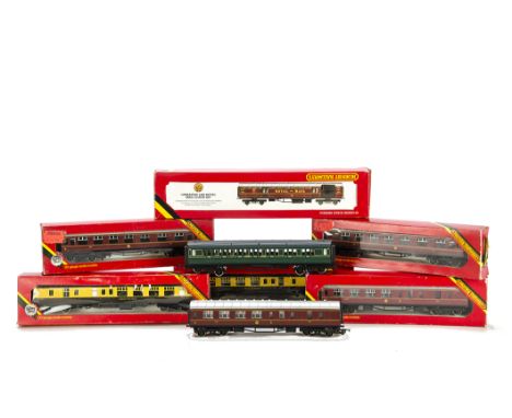 Hornby 00 Gauge Coaches, including R431 SR Comp and SR 1st/3rd  (unboxed), R433 LMS maroon (4) and R434 (2, one unboxed), R93