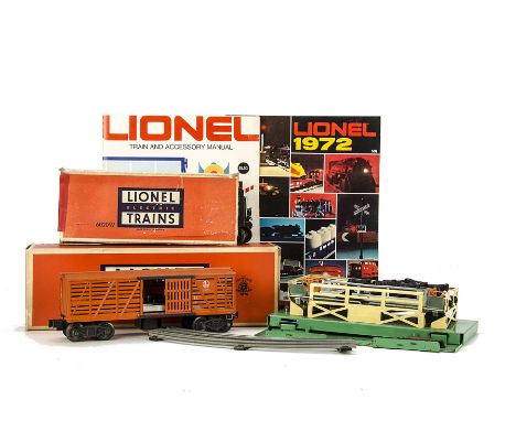 Lionel US O Gauge 3-rail,  including black 4-8-2 Locomotive and tender, 3562 Operating Barrel Car, various freight wagons (5)