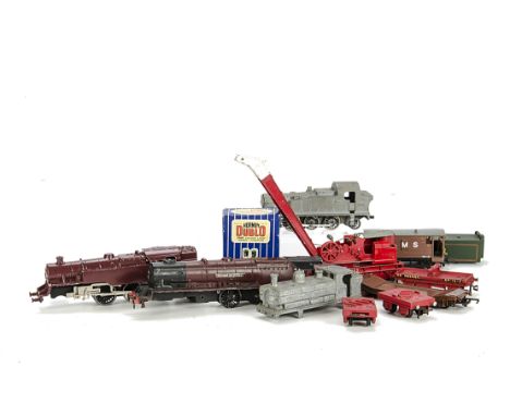Hornby-Dublo OO Gauge Locomotive Parts Crane Set and other Items, comprising H-D Duchess of Atholl Body and incomplete chassi