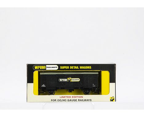 Rare Wrenn 00 Gauge Special Limited Edition Wagons, W5516 Limited Edition Black 'Wrenn Railways' L.W.B. Fruit Vans, examples 