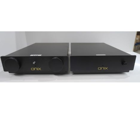 An ONIX OA 401 power amplifier serial number 4010011 together with an ONIX OA 24 pre-amp serial number 2400010 (af) Condition