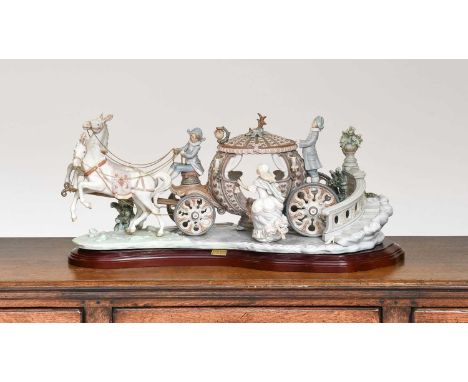 Lladro Porcelain Group "At the Stroke of Midnight" on wood base, by D.José Roig and d. Julio Ruiz limited edition 385/1500Wit