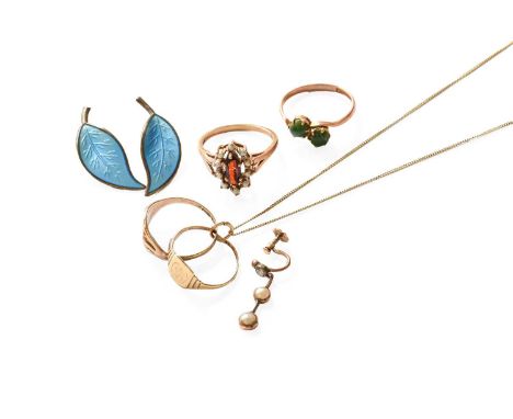 A Small Quantity of Jewellery, including a 9 carat gold pendant on chain, pendant length 2.2cm, chain length 47cm; a 9 carat 