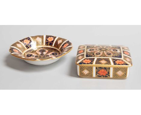 A Royal Crown Derby Porcelain Trinket Box and a Small Dish, decorated in Imari pattern 1128, printed marks (2)