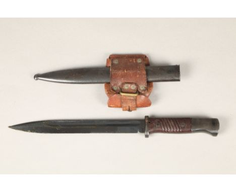 World War II Third Reich German rifle bayonet, steel pommel with push release button, single edged 25cm blade with makers mar