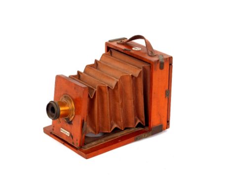 The Clydesdale Set mahogany cased field camera