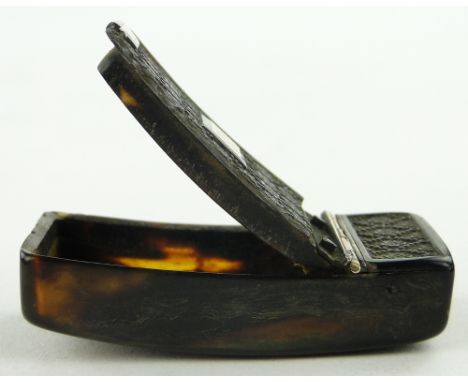 19th century horn snuff box
with hinged cover, length 2.1".