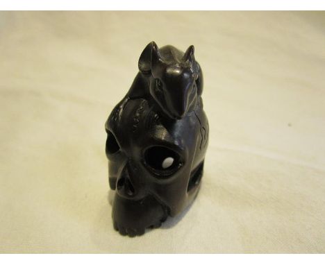 Netsuke - Signed - Wood - Mouse on Skull