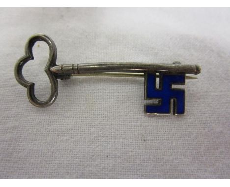 Charles Horner silver &amp; enamel key brooch / pin - Circa 1914