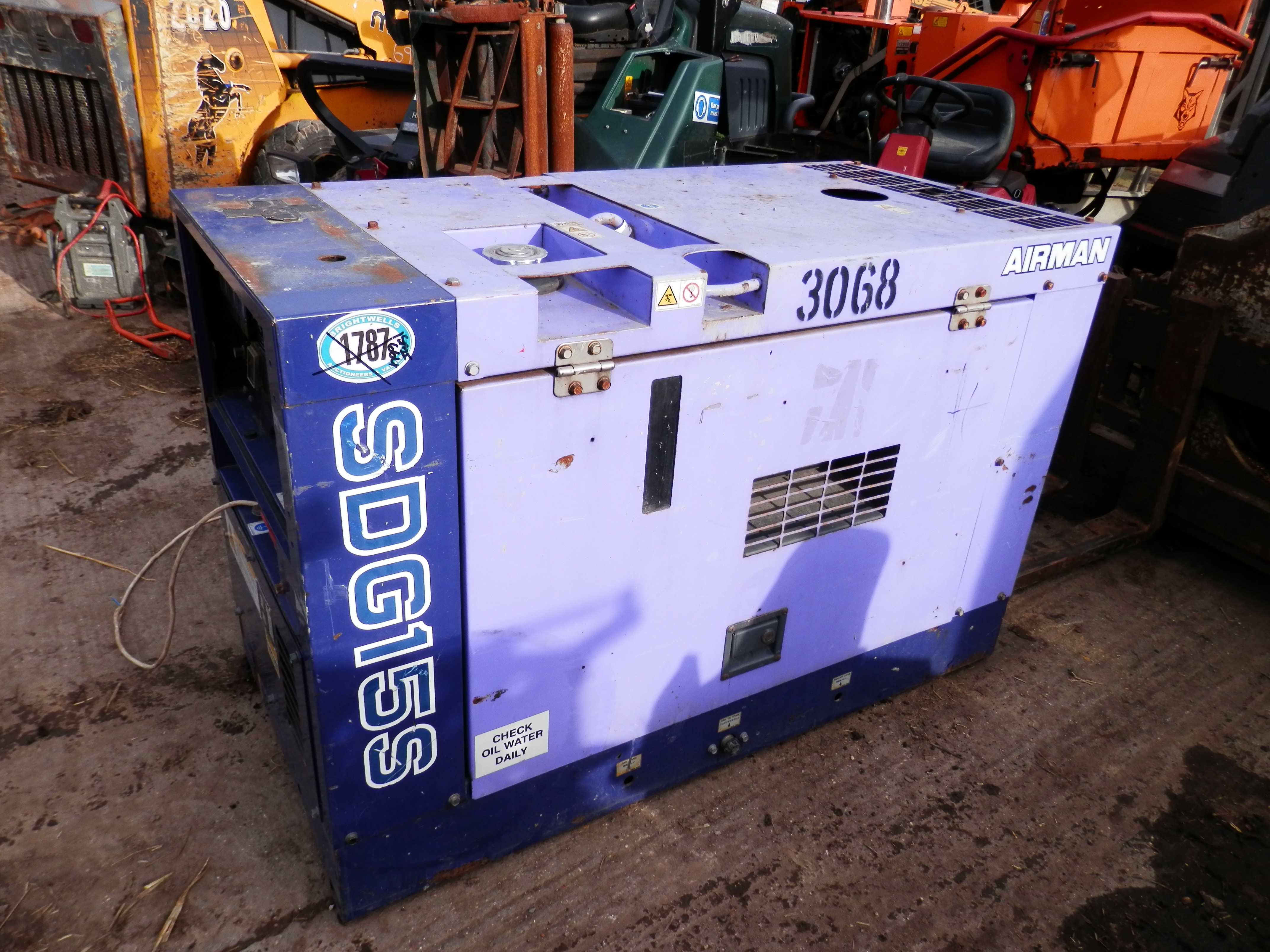 DS 2001 AIRMAN SDG SILENT RUN GENERATOR, 15 KVA, STAND ALONE STAND