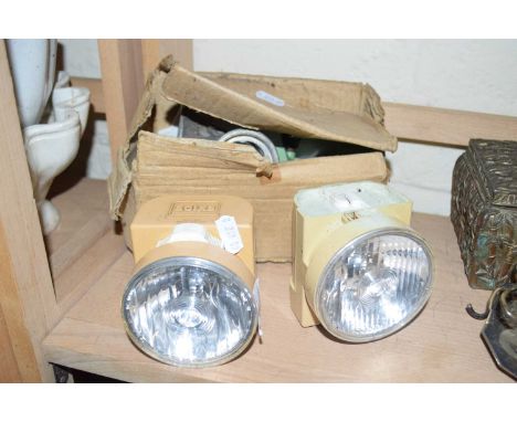 PAIR OF 1960'S/70'S EXIDE BICYCLE LAMPS TOGETHER WITH A BOXED VINTAGE MINCER