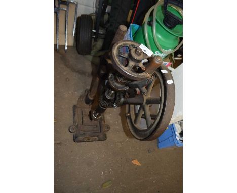VINTAGE UNION PILLAR DRILL