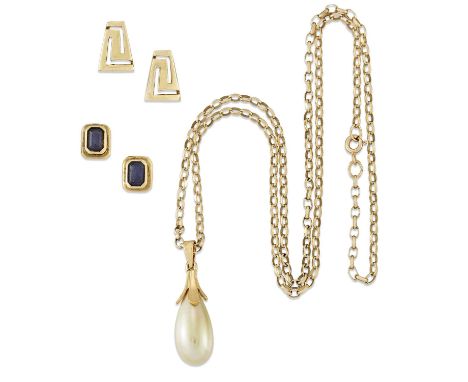 A GROUP OF JEWELLERY comprising A 9 CARAT GOLD BELCHER CHAIN NECKLACE, suspending a simulated pearl pendant; A PAIR OF 9 CARA