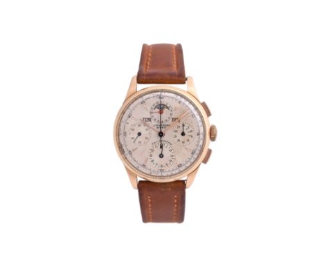 A MEN'S UNIVERSAL GENEVE 18K ROSE GOLD CHRONOGRAPH PERPETUAL CALENDAR, MANUAL WRISTWATCH.  TRI COMPAX.Brand: Universal Geneve