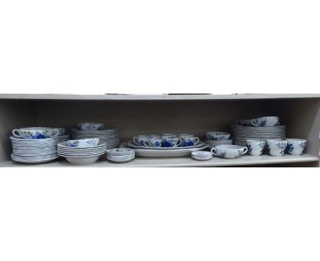 Copeland Spode china tableware, decorated with flora&nbsp; 