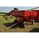 Unverferth 200 bu gravity bed wagon, New Holland gear, 9.5L-15 tires