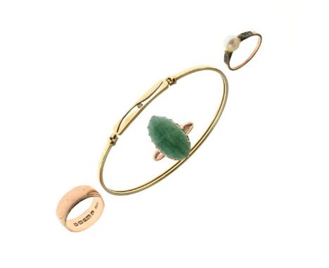 9ct gold wedding band, a 9ct gold diamond set snap bangle, a 9ct gold dress ring set jade coloured stone and a pearl set ring