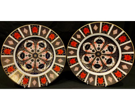 A pair of Royal Crown Derby Imari 1128 pattern dinner plates, 27cm, printed marks, first quality 