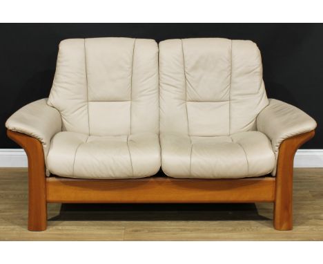 Mid-century Inspired - an Ekornes Stressless recliner sofa, 87cm high, 153cm wide, the seat 110cm wide and 50cm deep 