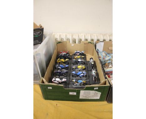 14 LEO MODEL 1/18 SCALE MODEL MOTORBIKES