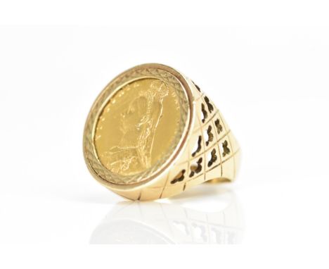 United Kingdom - Victoria (1837-1901), Gold 1/2 Sovereign, 'Shield Back', mounted in a 9ct gold ring with pierced shoulders, 