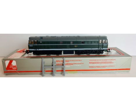 Lima OO Gauge Class 31 D5830 BR Green with Yellow Warning Panels Diesel Loco Mint &amp; Boxed
