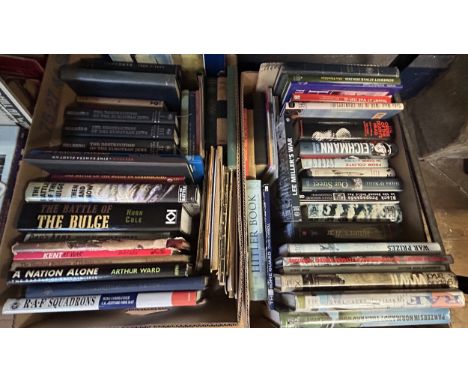 Assorted books on military history and militaria (4 boxes)