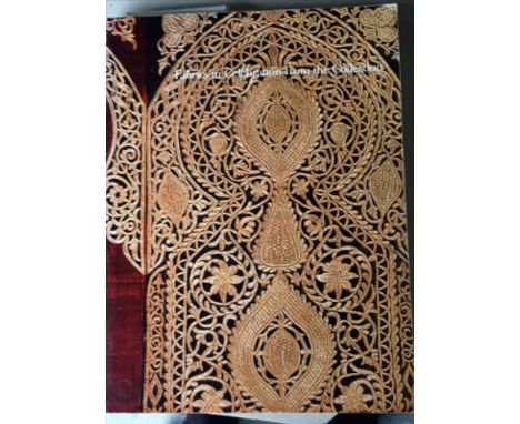 A GOOD COLLECTION OF BOOKS AND CATALOGUES including auction catalogues relating to eastern textiles, art and antiques (quanti