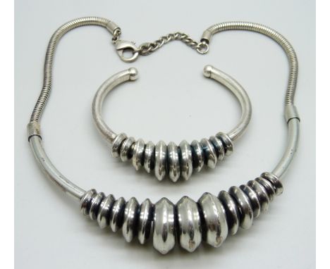 A vintage collarette and matching bangle by Dutch designed Squadra Blu 