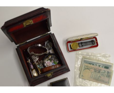 A BOX CONTAINING A BOXED VINTAGE GENTS BENTIMA WRIST WATCH, VARIOUS OTHER WATCHES, PENS, COSTUME JEWELLERY, BANKNOTES ETC    