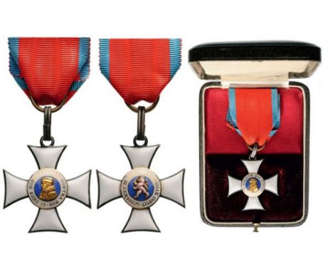 ORDER OF PHILIP THE MAGNANIMOUS Knight's Cross, instituted in 1840. Breast Badge, 33 mm, Silver, both sides enameled, superim