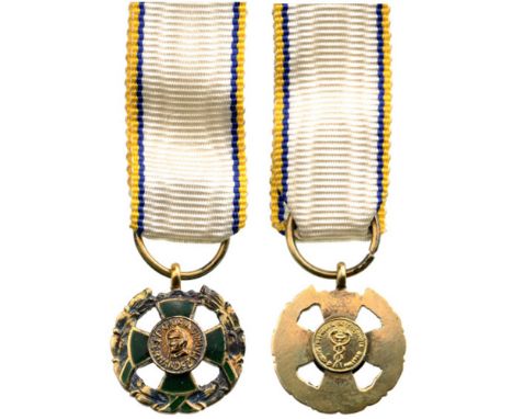 ORDER OF MILITARY MERIT, JOSE FERNANDEZ MADRID Miniature Knight’s Cross. Breast Badge, gilt Silver, 10 mm, one side enameled,