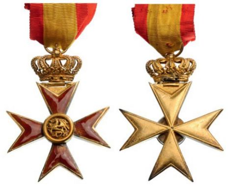 ORDER OF THE GRIFFIN Knight's Cross with Crown, 4th Class, instituted in 1884. Breast Badge, 41 mm, gilt Silver, obverse enam