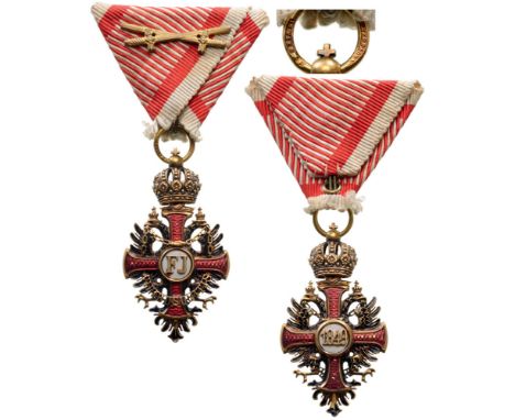 ORDER OF FRANZ JOSEPH Knight’s Cross, 2nd Period, 5th Class, instituted in 1764. Breast Badge, 32 mm, GOLD, Austrian hallmark
