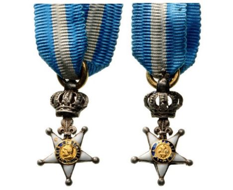 DECORATION OF THE LILY FOR THE NATIONAL GUARD OF PARIS, instituted in 1814 Miniature. Breast Badge, Silver, enameled, both ce
