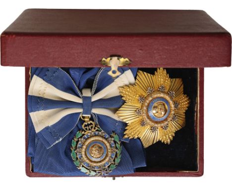 ORDER OF CARLOS MANUAL CESPEDES Grand Cross Set, 1st Class, instituted in 1926. Sash Badge, 61x50 mm, gilt Silver, both sides