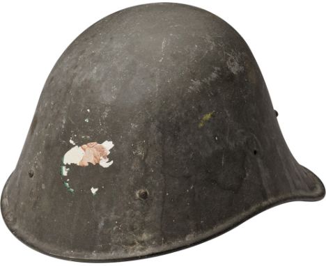 Dutch Helmet of the Romanian Army WW II with german liner German original paint with sand frosting, original german liner, mi