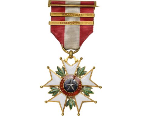 Star for the Lima Campaign, instituted in 1882 Breast Badge, 42 mm, GOLD, both sides enameled, both central medallions GOLD, 