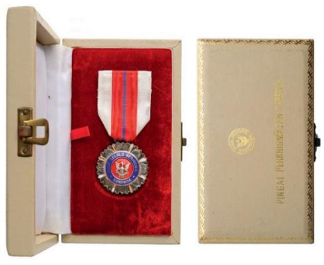MERITORIOUS SERVICE MEDAL (PINGAT PERKHIDMATAN TERPUJI) Breast Badge, silver, enameled, some enamel damage, original suspensi