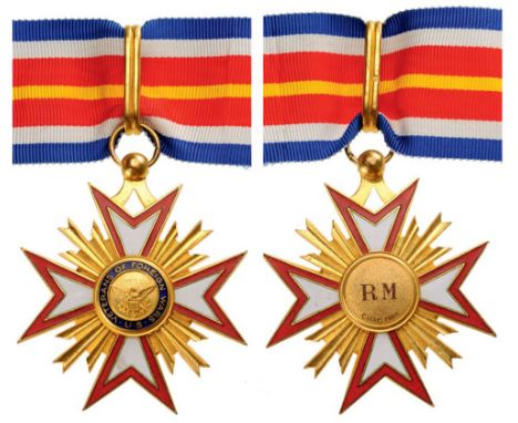 DECORATION OF THE ASSOCIATION OF VETERANS OF FOREIGN WARS Commander`s Cross. Neck Badge, gilt Silver, 55 mm, maker’s mark “A.