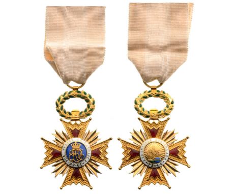 ORDER OF ISABELLA THE CATHOLIC Knight’s Cross, 5th Class, instituted in 1815. Breast Badge, 37 mm, GOLD, both sides enameled,