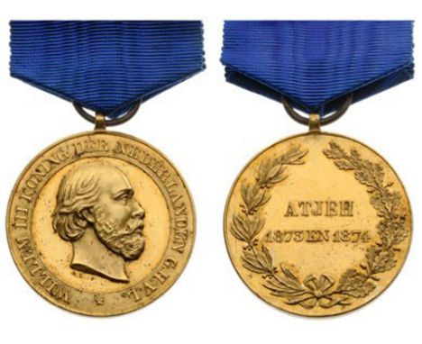 Atjeh Campaign Medal, 1873-1874 Breast Badge, 36 mm, gilt Bronze, obverse with bust of Wilhelm III King of the Netherlands, r