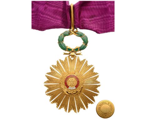 ORDER OF THE SUN OF PERU Commander’s Cross, 3rd Class, instituted in 1821. Neck Badge, 89x59 mm, bronze gilt, maker’s mark “C