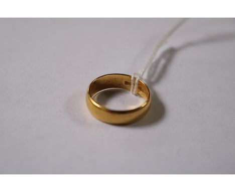 22ct gold Wedding band 4.3g total weight Size K 