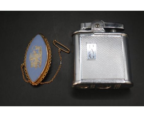 9ct Gold Mounted Jasperware Brooch and a Vintage Ronson Lighter 