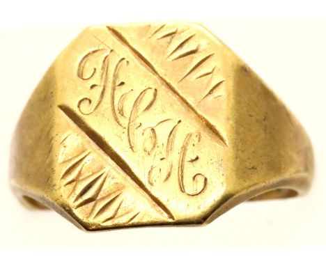 9ct gold signet ring with initials HGE, 4.8g, size R/S. P&P Group 1 (£14+VAT for the first lot and £1+VAT for subsequent lots